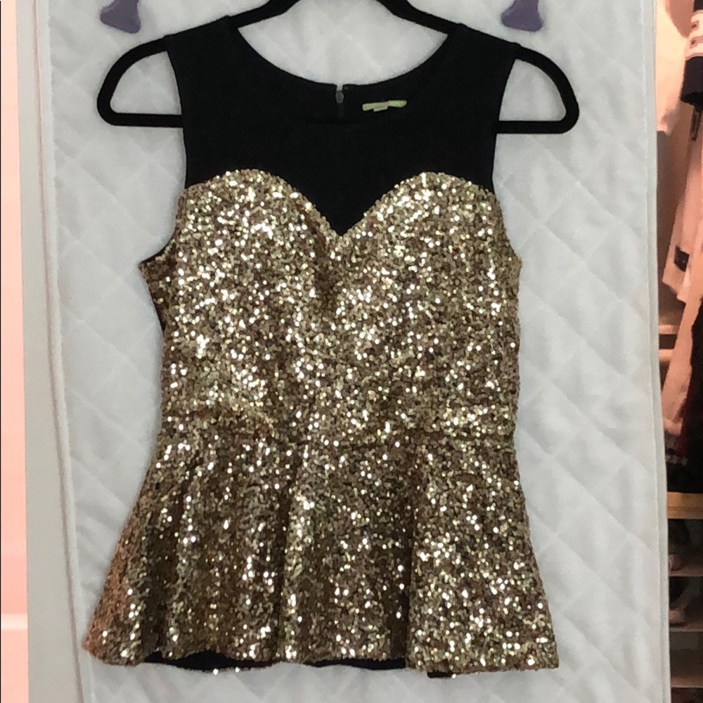 Gianni Bini Black & Gold Sequin Peplum Top